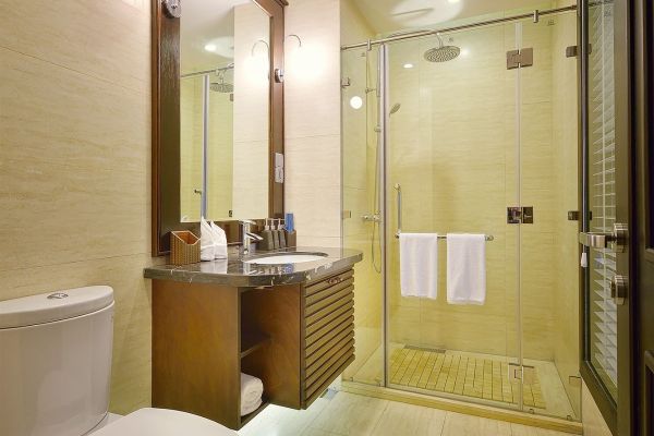 PARADISE SUITES HOTEL (Hạ Long)